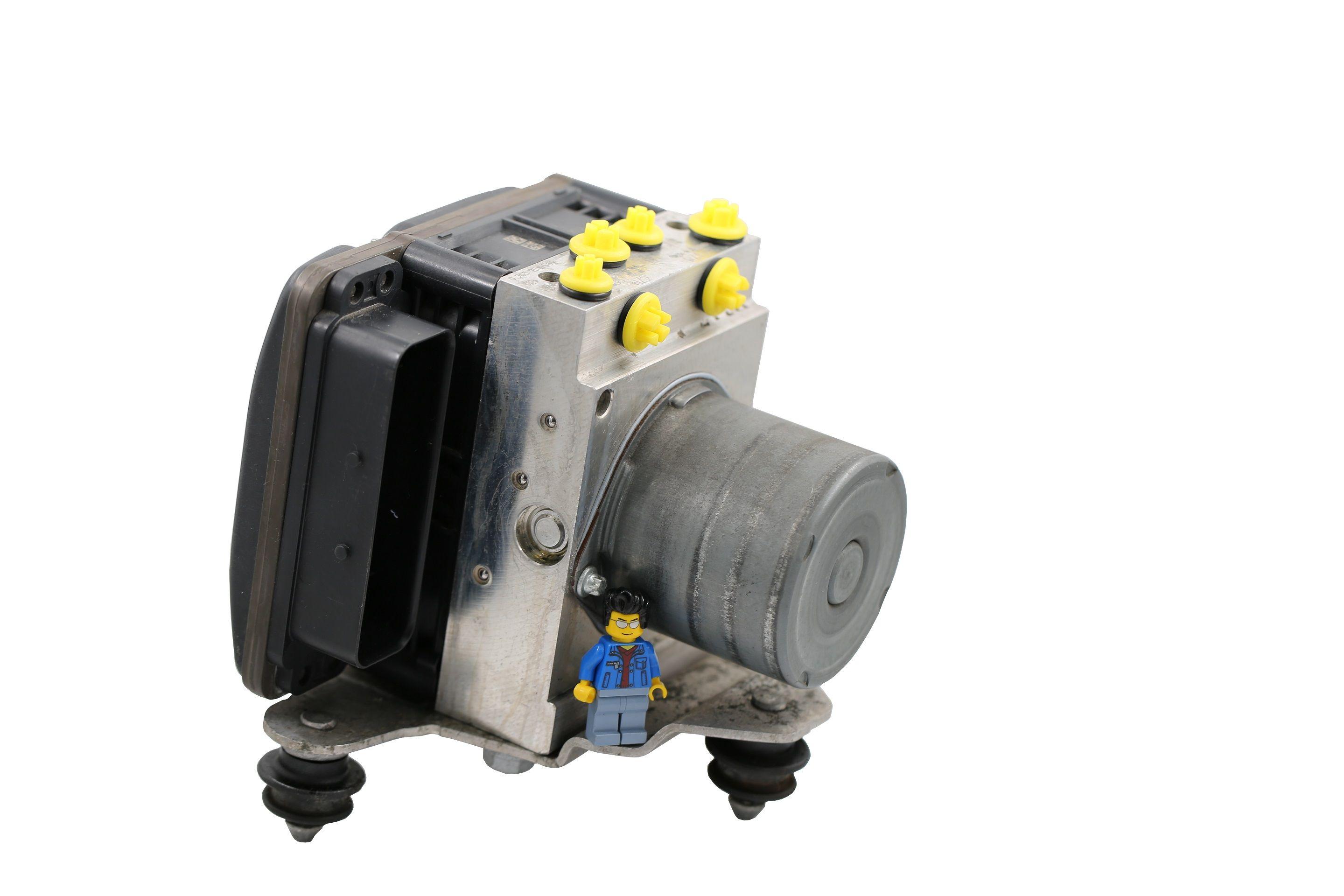 Naprawa pompa ABS Mercedes CLS II A2124315712